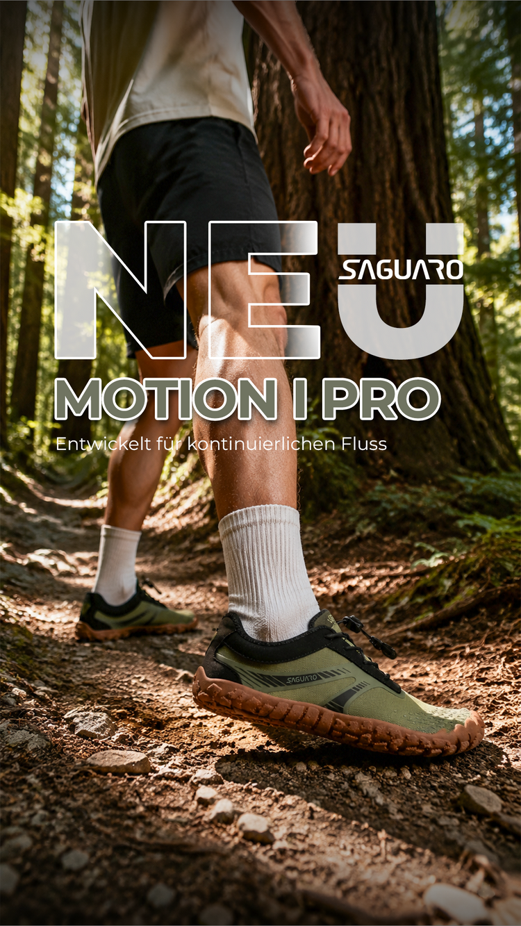 SAGUARO Motion I Pro Barfußlaufschuhe auf einem Waldtrail